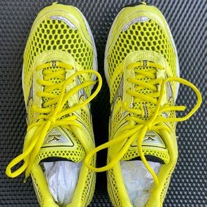 Mizuno Wave Creation 13